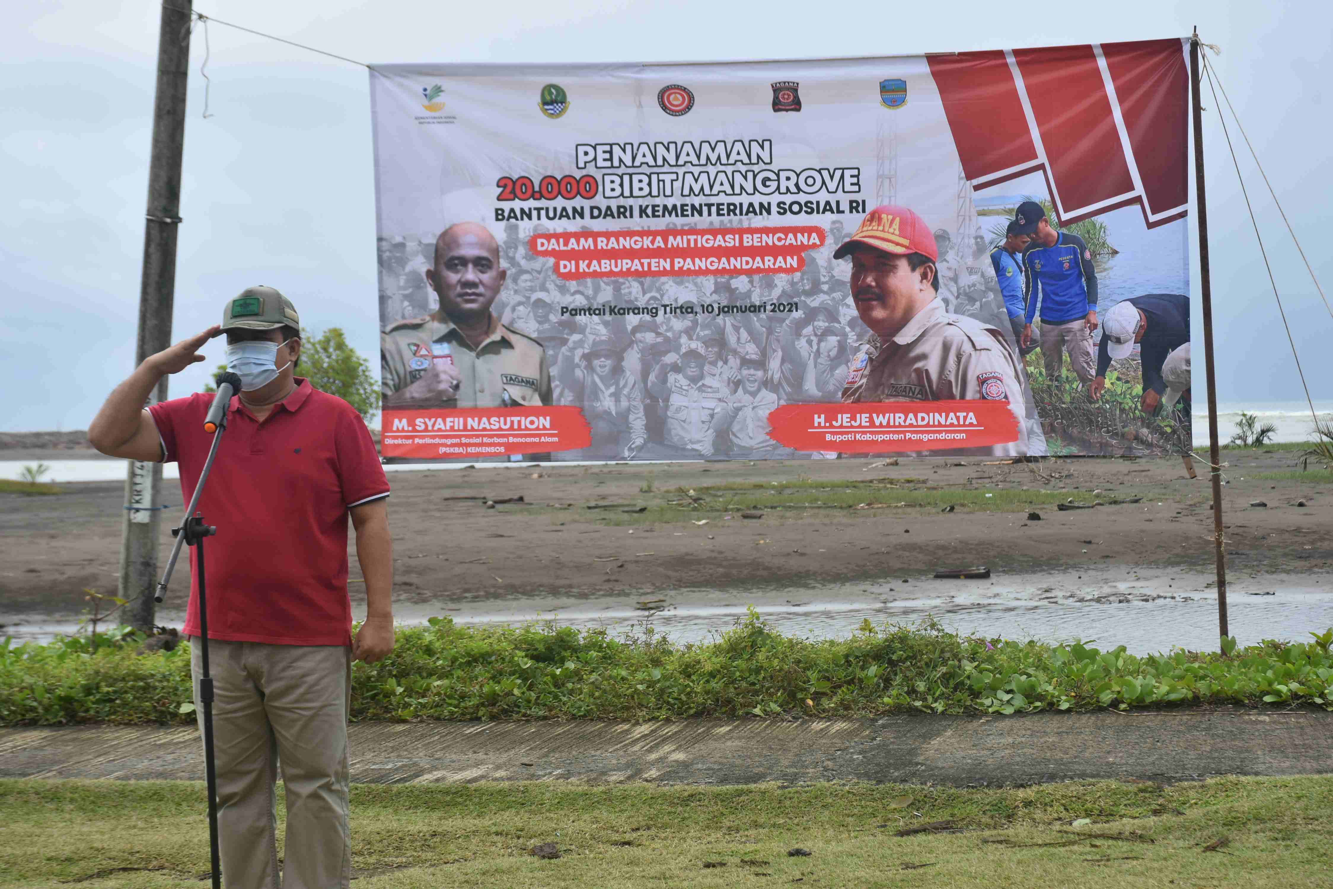 Penanaman 20.000 Bibit Mangrove untuk Mitigasi Bencana di Pesisir Selatan Pulau Jawa