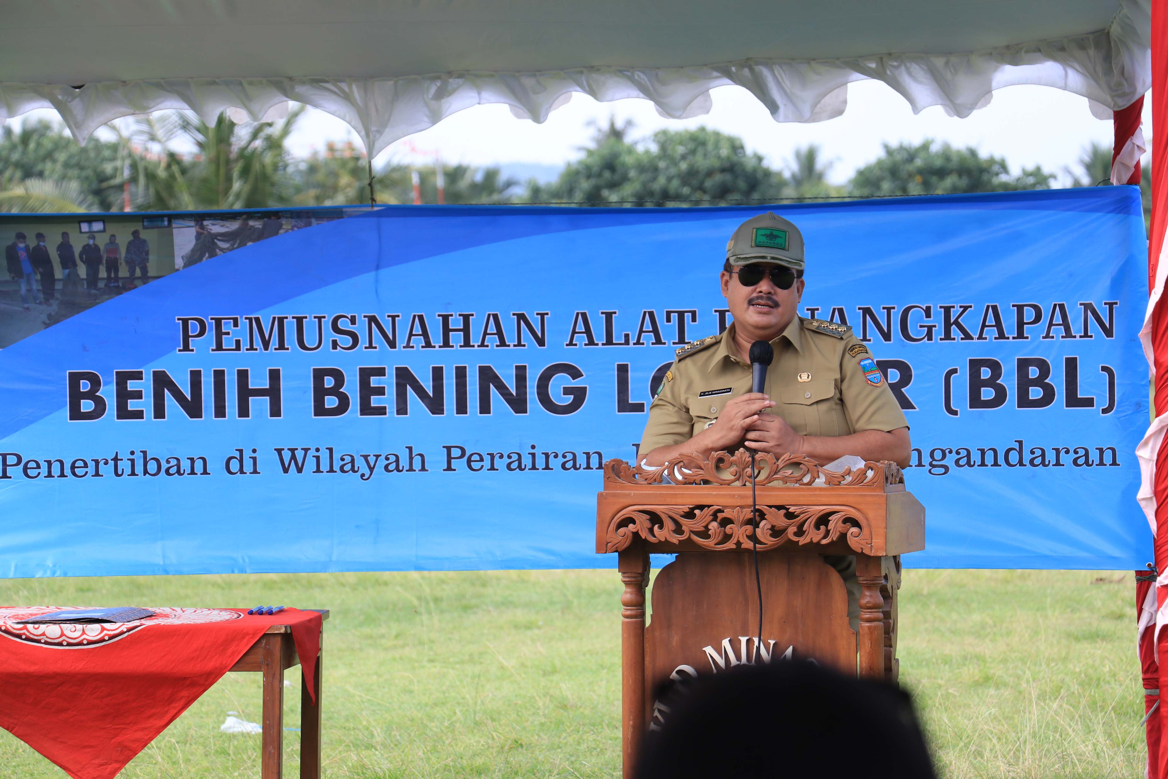 Pemusnahan Alat Penangkapan Benih Bening Lobster (BBL) Hasil Penertiban di Wilayah Perairan Pangandaran,
