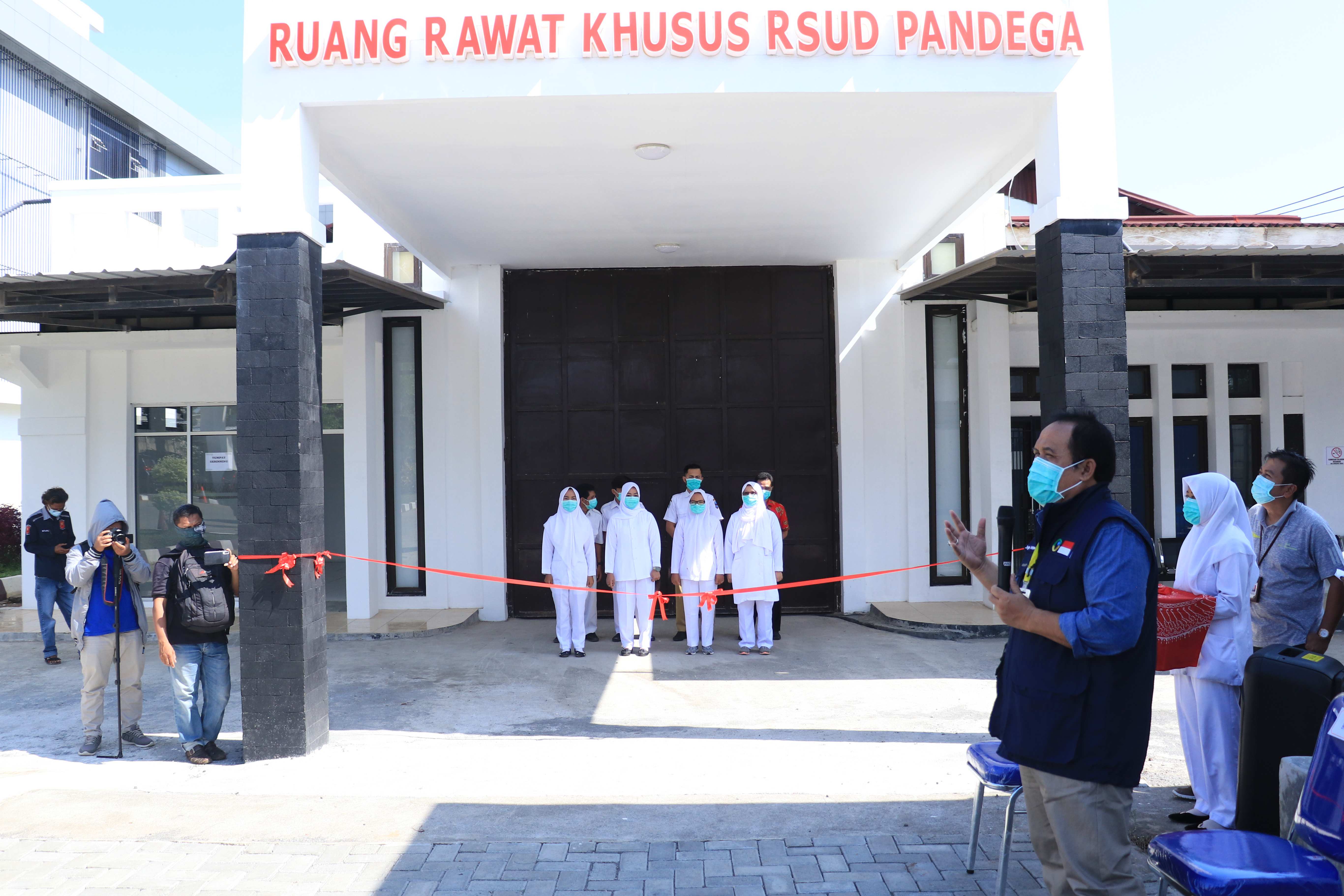 Launching Ruang Isolasi Khusus RSUD Pandega