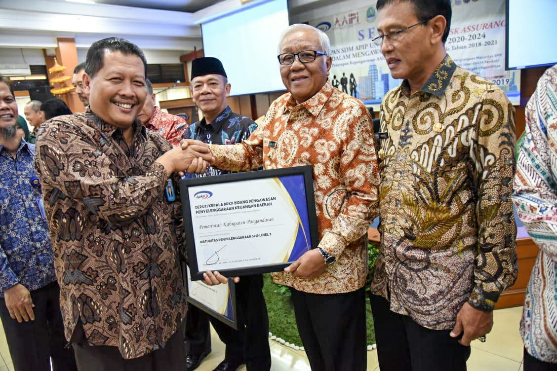 Kabupaten Pangandaran Terima Penghargaan Maturitas SPIP Level 3 dari BPKP