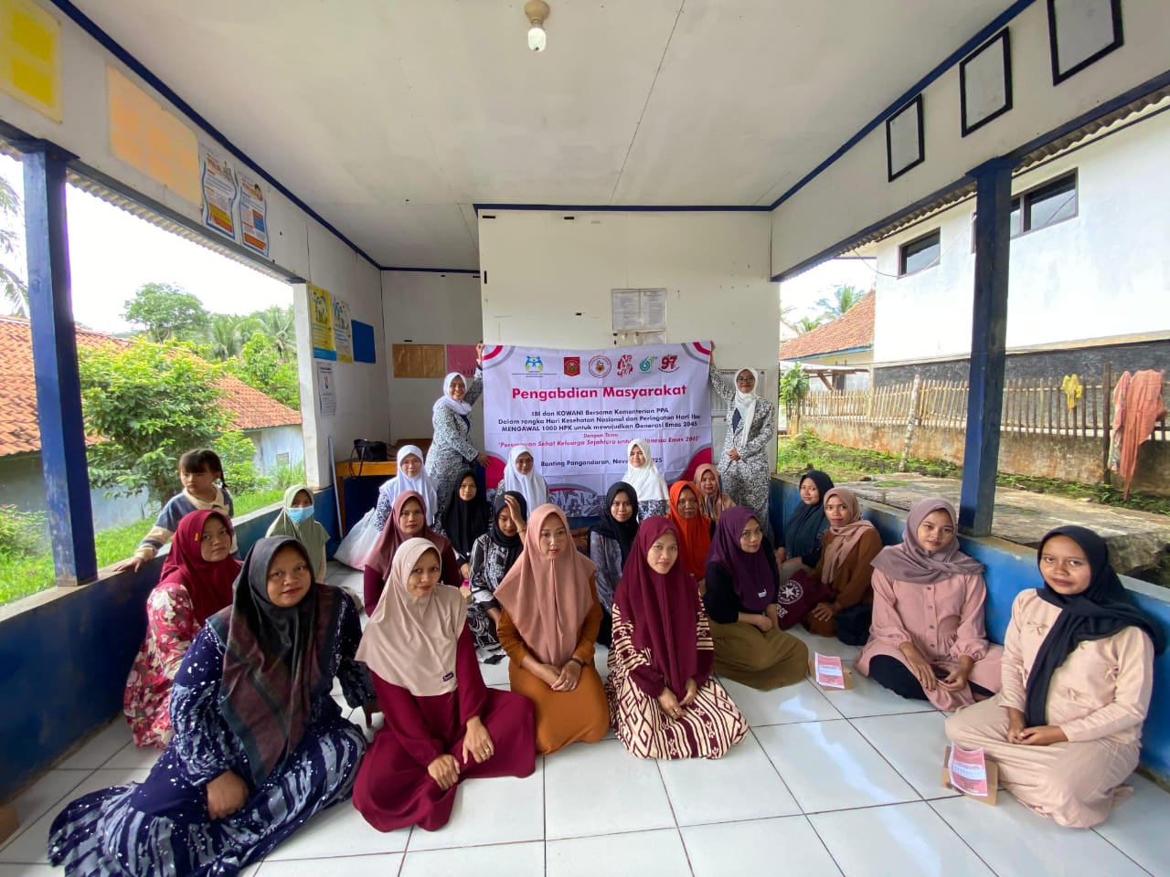 PENGABDIAN MASYARAKAT "Dalam Rangka Memperingati Hari Kesehatan Nasional dan Peringatan Hari Ibu Mengwal 1000 HPK Untuk Mewujudkan Generasi Emas 2045"