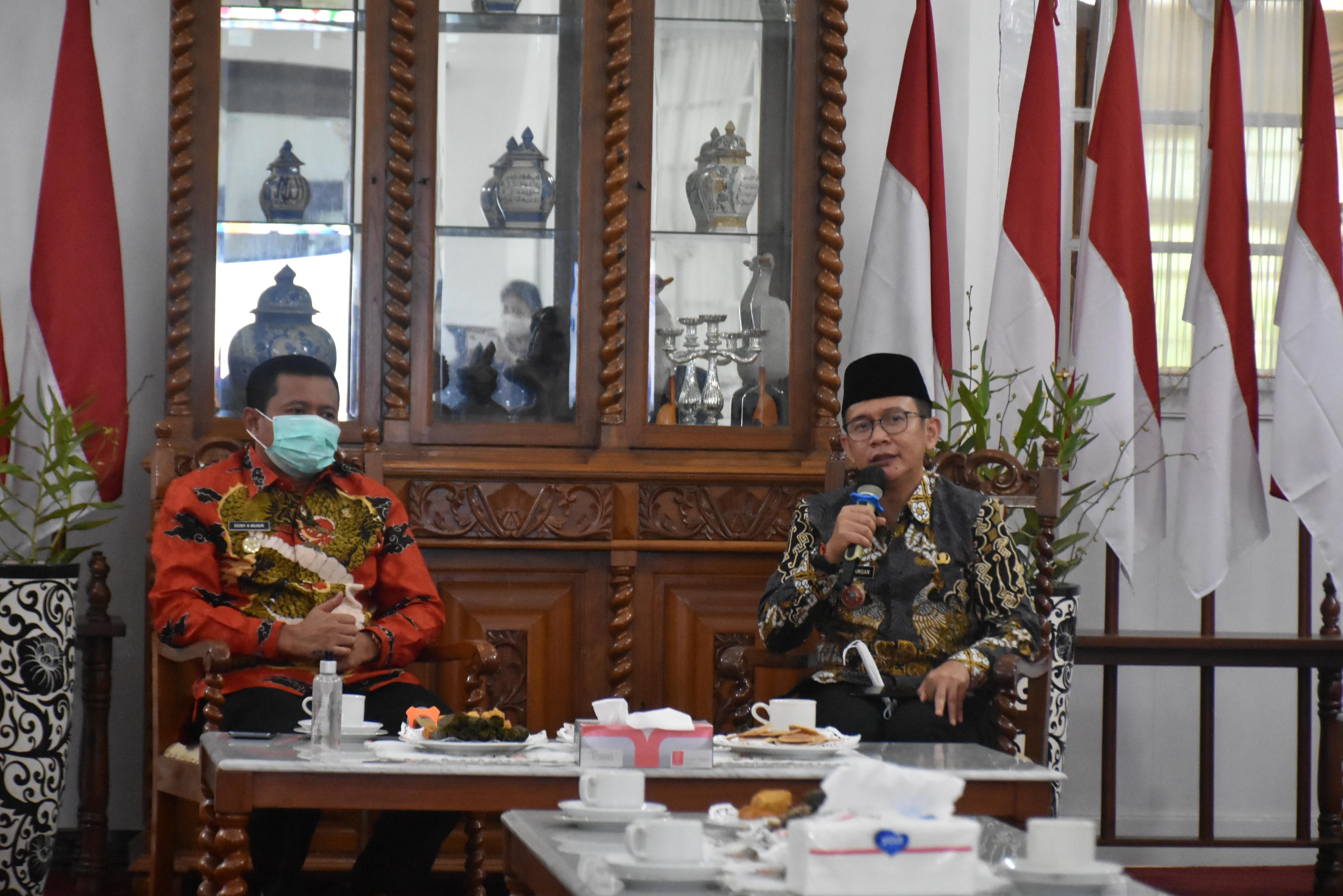 Penandatanganan MoU Sistem E-Government dengan Pemkab Sumedang