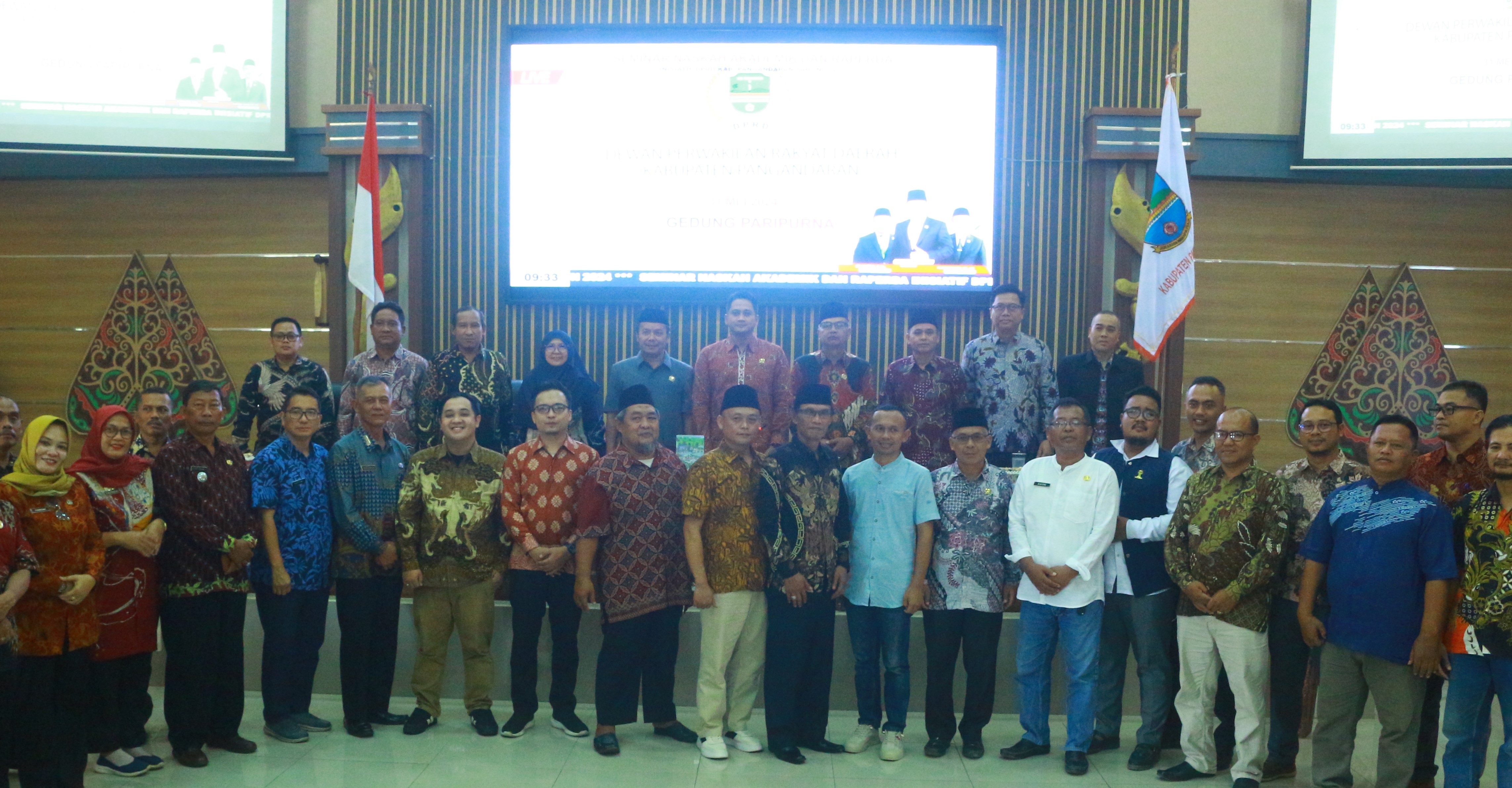 4 BUAH NASKAH AKADEMIK DAN RAPERDA INISIATIF DPRD TAHUN 2024 DISEMINARKAN