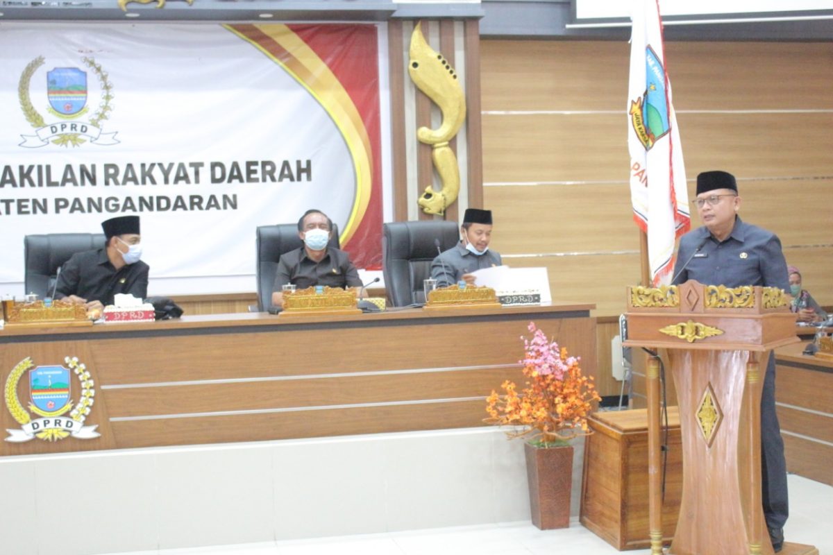 Plh Bupati Pangandaran sampaikan LKPJ 2020 ke DPRD Kabupaten Pangandaran