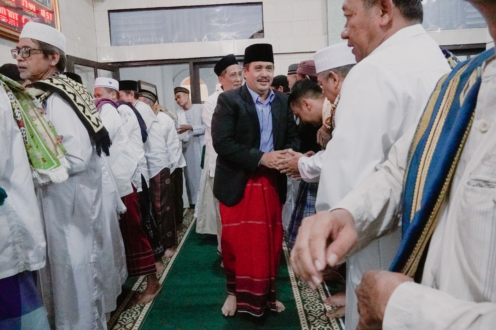 BUPATI DAN JAJARAN PEMERINTAH DAERAH KABUPATEN PANGANDARAN SALAT IDUL ADHA DI MASJID AL HIKMAH KAUM PARIGI