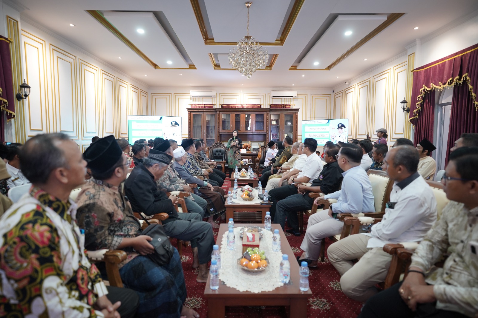 SILATURAHMI BUPATI PANGANDARAN BERSAMA TOKOH DAN PENSIUNAN PEJABAT WARNAI MILANGKALA KE-13